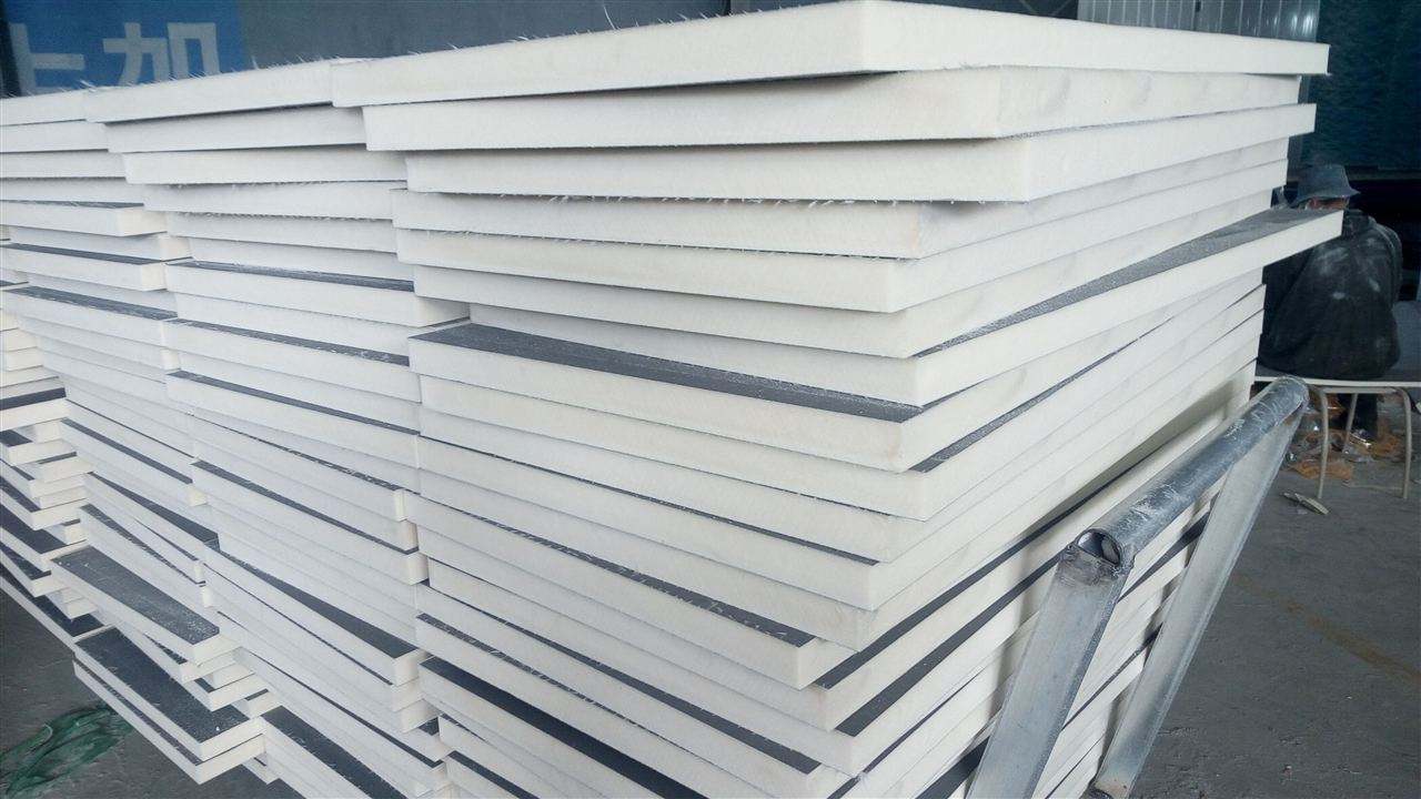 藍天供應150mm聚氨酯復合板 B1級防火屋面專用隔熱保溫板